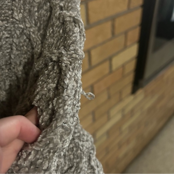 NWT Blank NYC Braided Chenille Able Turtleneck Sweater in Tonight Only Size XS - Picture 10 of 10